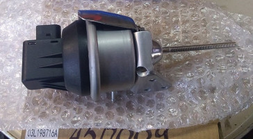 Актуатор турбины Фольксваген Passat B6 2.0 TDI Двигатель: CBAB CBDA CBDB Объем: 1968 куб. См Мощность: 103 кВт - 140 л.с.